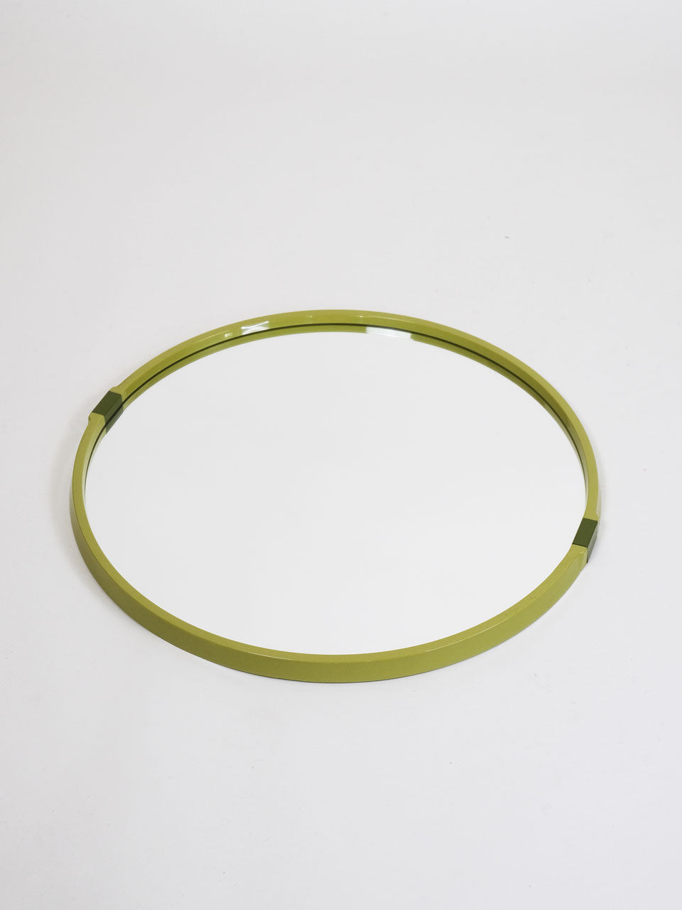 round mirror green