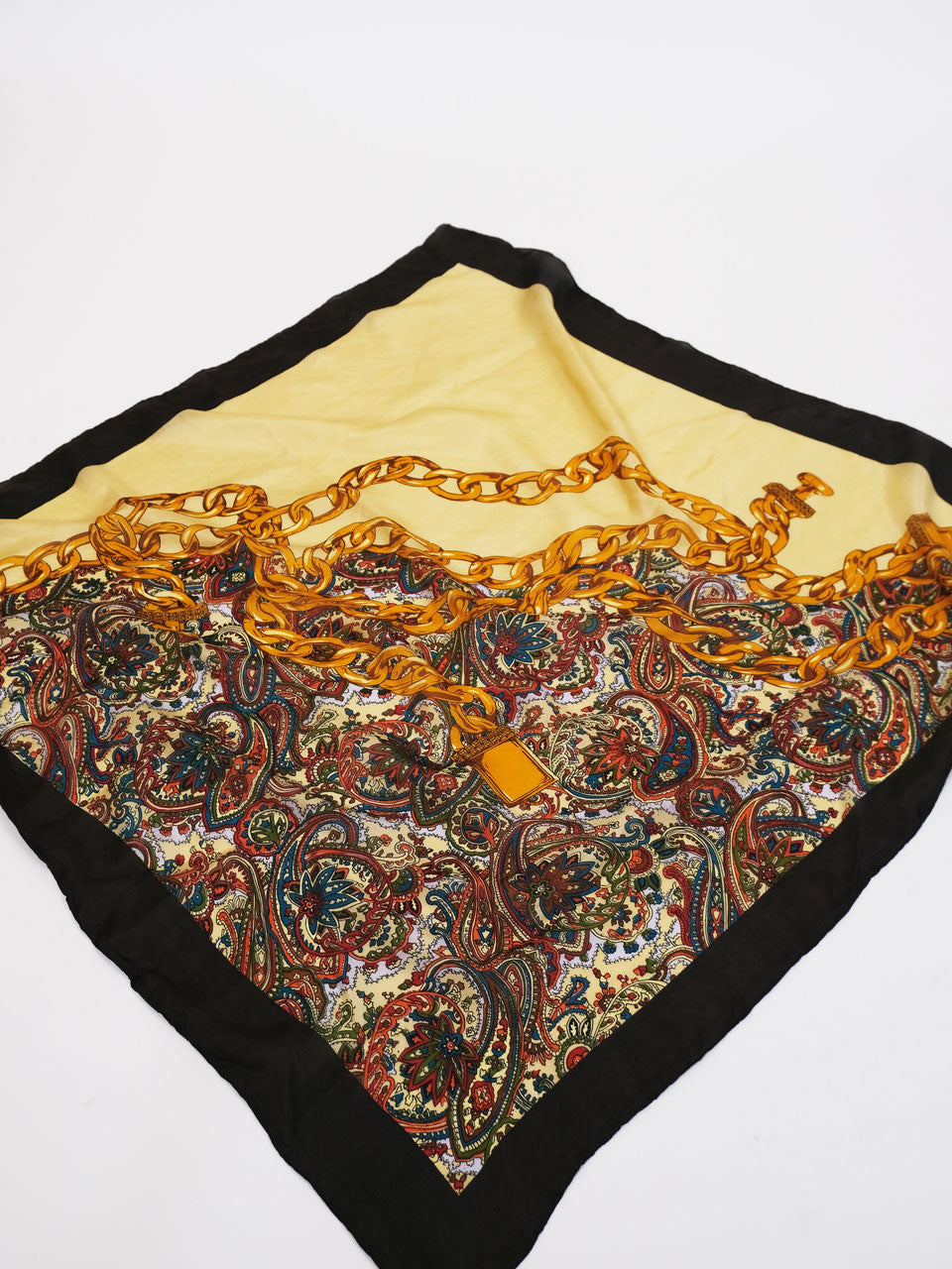 Chain pattern silk scarf