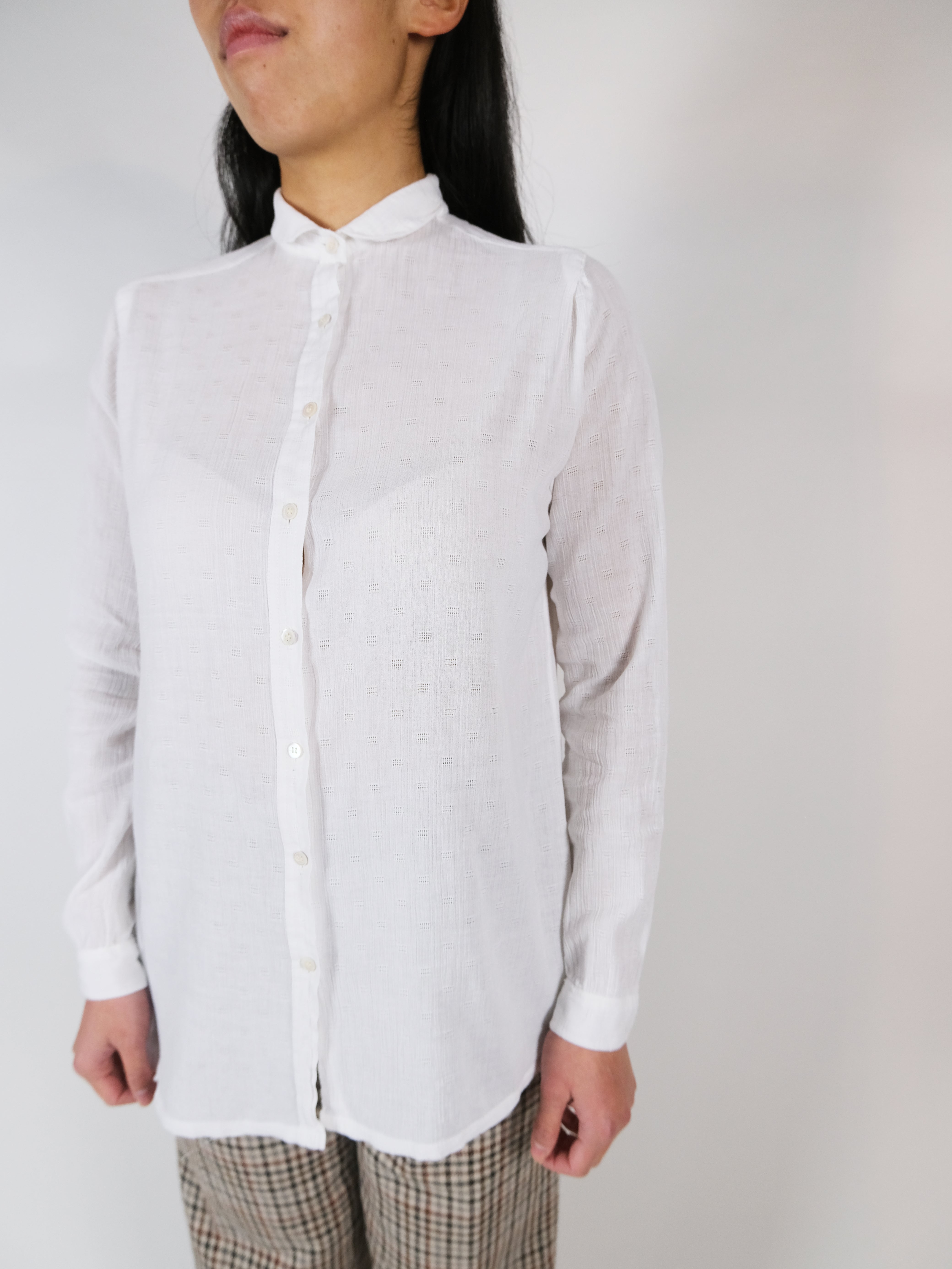 White blouse waffle structure